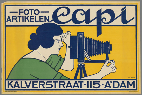 Affiche « Fotoartikelen Capi, Kalverstraat 115 Amsterdam ». Reproduction intégrale de l’exemplaire conservé par Rijksmuseum.