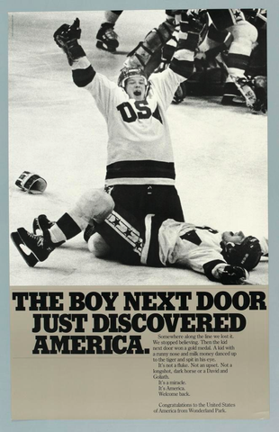 Affiche « The Boy Next Door Just Discovered America ». Reproduction intégrale de l’exemplaire conservé par Cooper Hewitt, Smithsonian Design Museum.